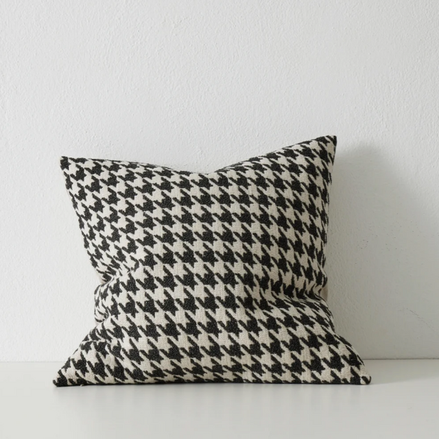 Giovanni Cushion | Midnight