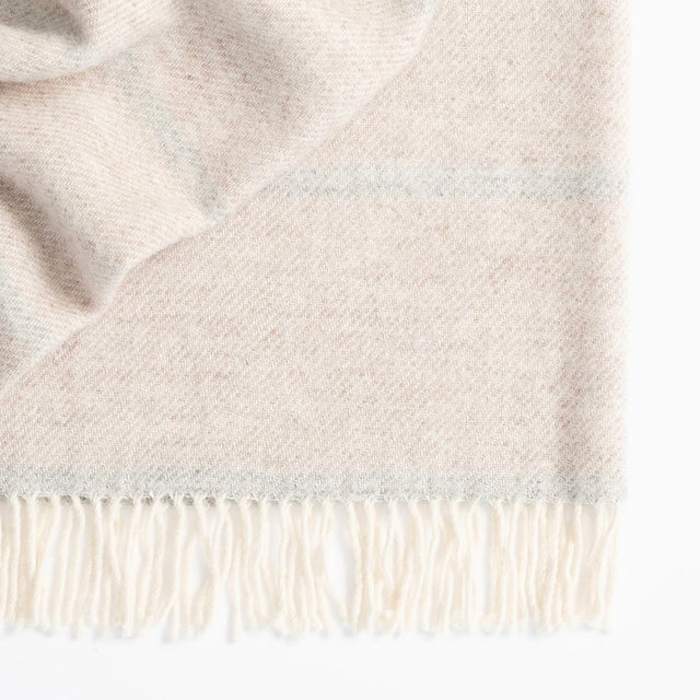 100% Wool Throw | Hellister