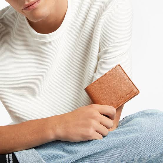 Status Anxiety | Noah Wallets