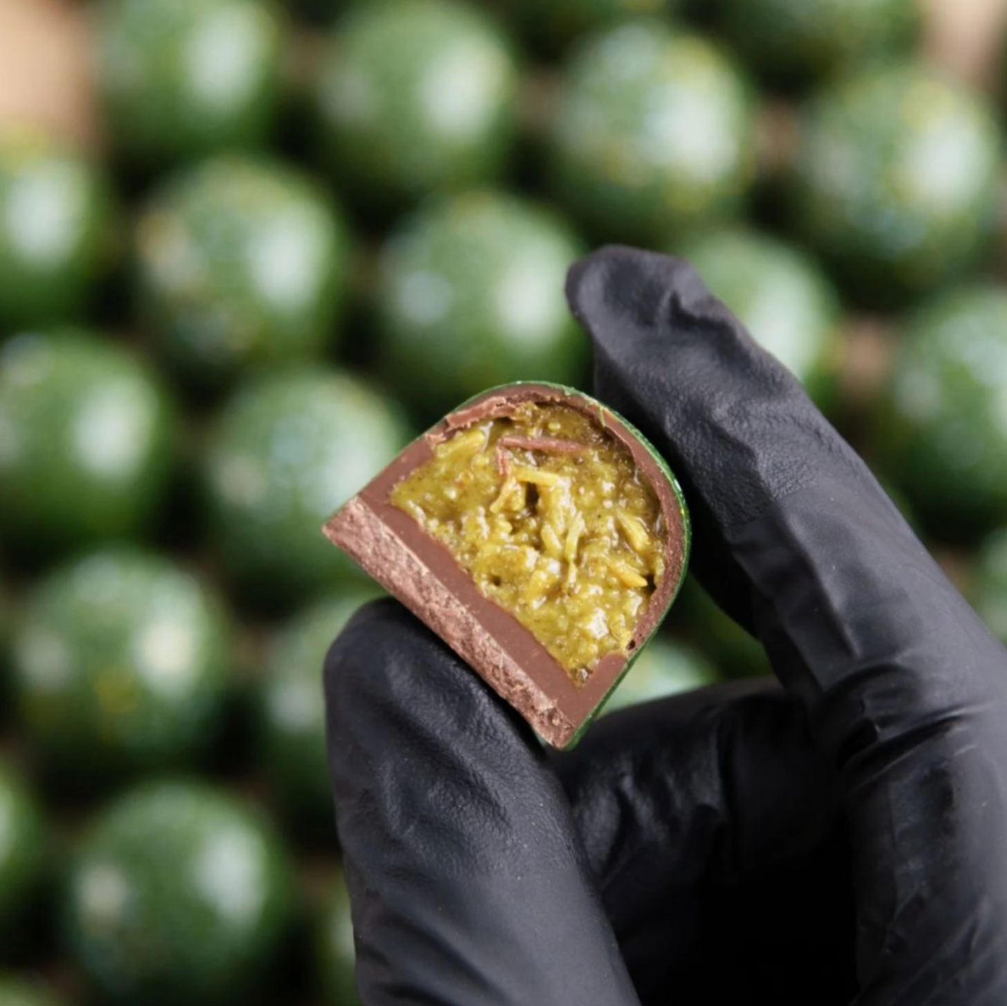 Bonbons | Knafeh Pistachio Bonbons