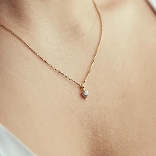 Necklace | Claw Clasped Zirconia