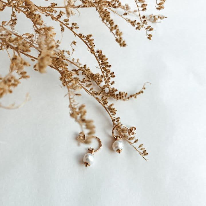 Earrings | Freshwater Pearl Hoops