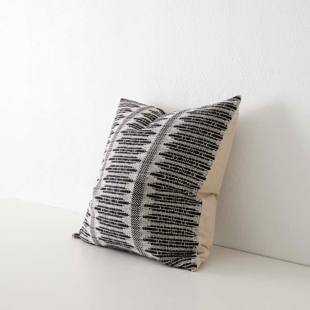 Tatami Cushion | shadow